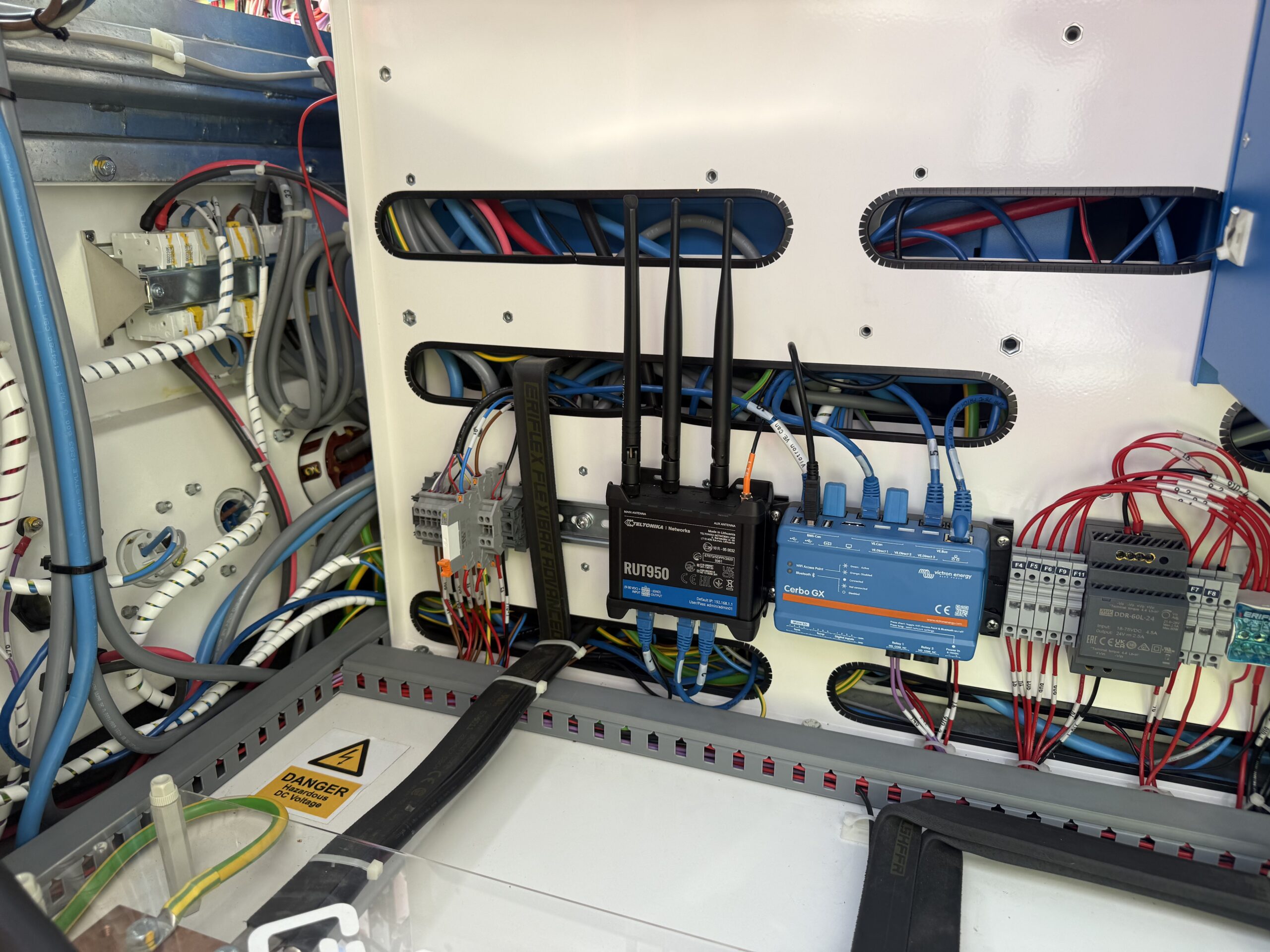 Cerbo GX Victron installé dans un BESS Flex-Grid