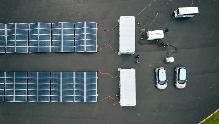 Micro-réseaux temporaires : produire, stocker et distribuer l’énergie sur les sites isolés