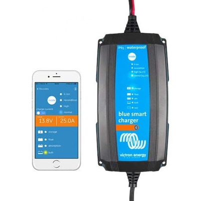 Victron Blue Smart IP65s 12/5 + connecteur CC · CEE 7/17