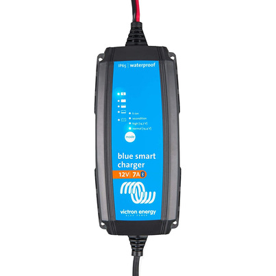 Victron Blue Smart IP65 12/7 + connecteur CC · CEE 7/17