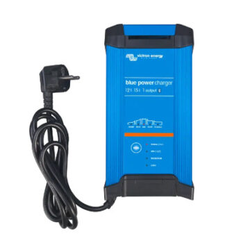 Victron Blue Smart IP22 12/20 (1)